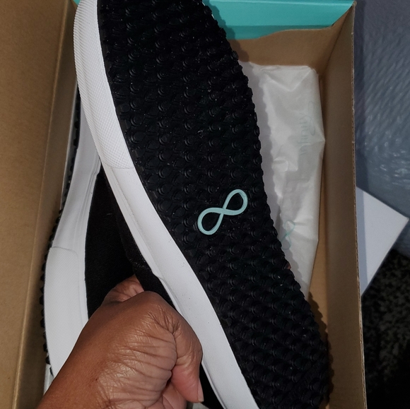 Cherokee Infinity Nurse Shoes - Picture 2 of 4